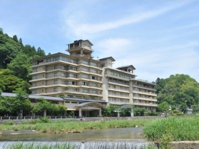 依山楼岩崎　外観