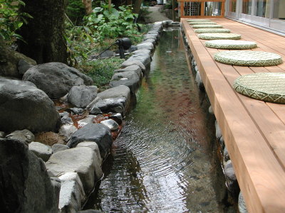 かわせみの湯（足湯）