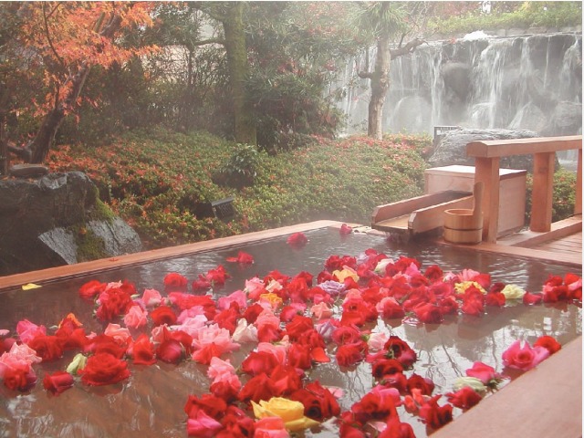 ばら妃乃湯(女性露天風呂)