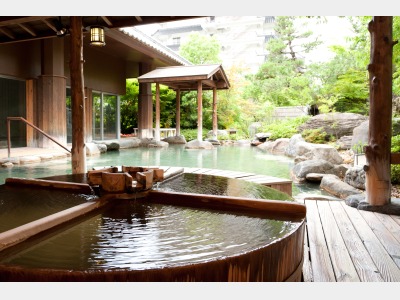 庭の湯（うららの湯と心酔の湯）