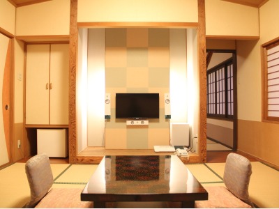 花椿8畳+8畳(ﾊﾞｽ無,ﾄｲﾚ付)