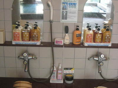 女性大浴場内シャンプー類
