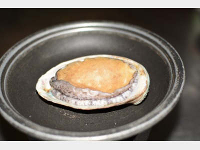 活アワビの踊焼き(一例)