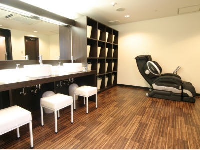 女性用大浴場　脱衣所