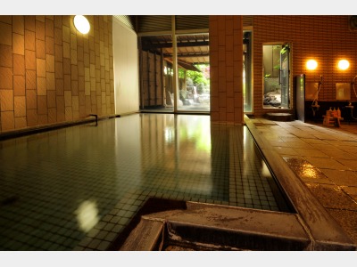 男湯内湯「湯走り」