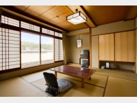 �g����a��8��