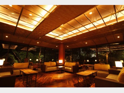 ロビーラウンジ