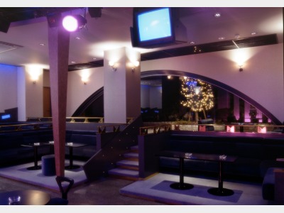 クラブ「へるん」。二次会などにご利用ください