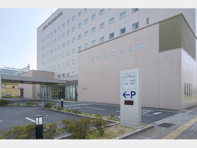 ツインリーブスホテル出雲 駐車場出入口