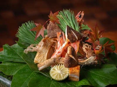 【夕食一例】四季折々の味覚を思う存分にご満喫いただけます。