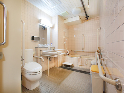 バリアフリールーム　ユニットバス