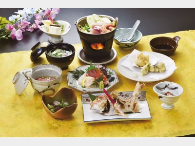 輝雲荘会席（海鮮中心の会席料理10品）