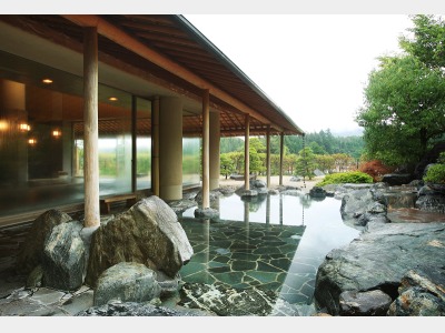 露天風呂　岩風呂