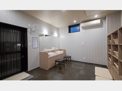 脱衣場（女性用）