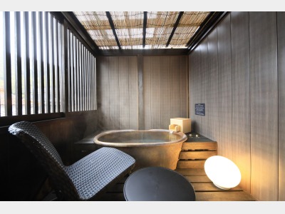 【露天風呂付和洋室】時間を気にせずゆったり入浴（一例）