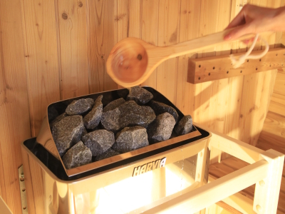 【サウナ・露天風呂付和室ツイン】フィンランド式サウナです（一例）