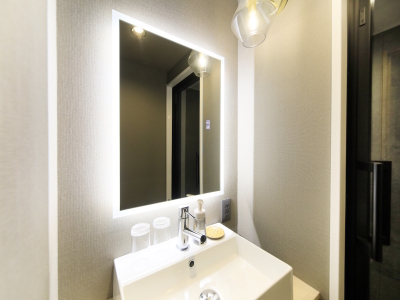 【和室ツイン】独立洗面台・シャワーブース完備（一例）