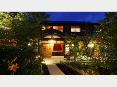 ���h�@��佂̊O��