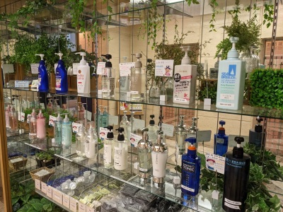 ＜シャンプーバー＞お好きなシャンプーをお選びいただけます。