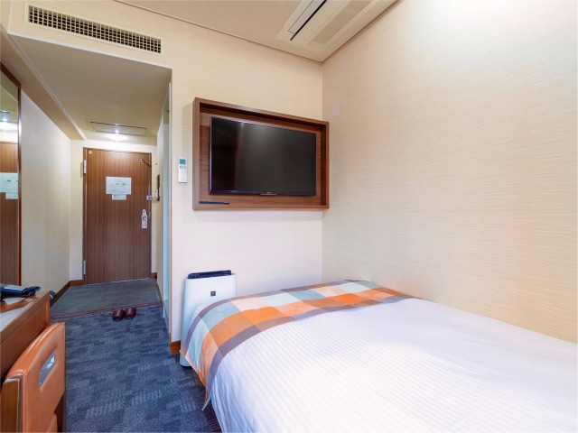 �S���x�b�h�́u�T�[�^�v�̃|�P�b�g�R�C���x�b�h�B�ʋ󒲂������B�����͌C��E���Ŋ����g�p�ł���