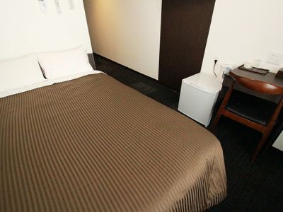 セミダブルルーム【120cm幅ベッド1台】