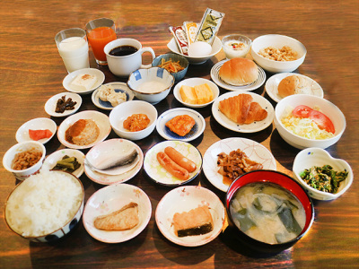 朝食バイキング