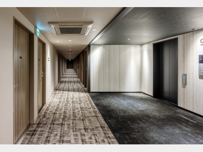 客室階エレベーターホール
