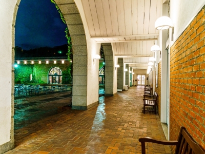 中庭広場（通路）