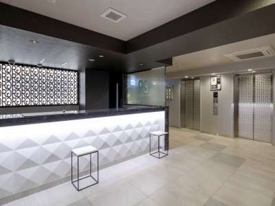 2階フロント・ロビー