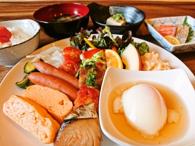 朝食バイキング GR．