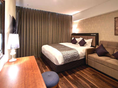 スーペリアクイーン