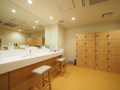 大浴場脱衣所（男性）