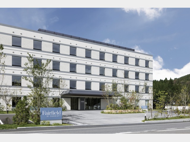 フェアフィールド･バイ･マリオット･岡山蒜山高原 外観（昼景）