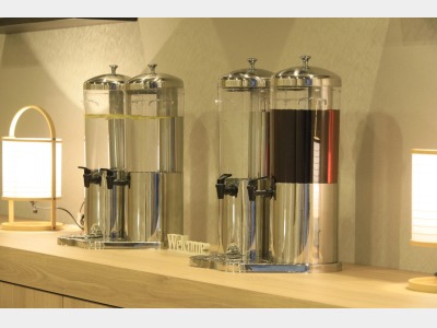 湯上り処には賀茂川荘オリジナルデトックスウォーターがございます。