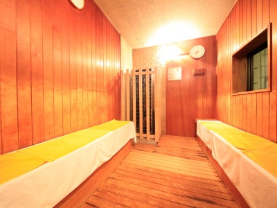 遠赤外線サウナ（男女ともに設置）