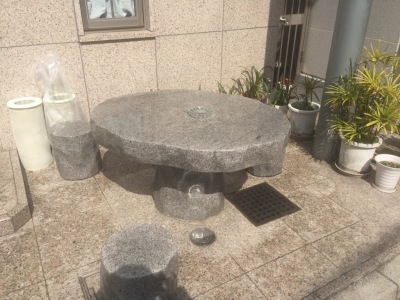 エントランス横喫煙所