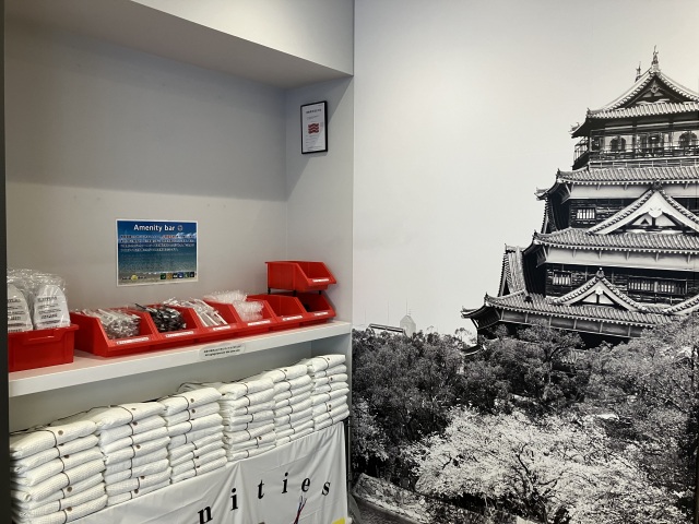 �A���j�e�B�[�R�[�i�[