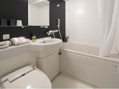 客室ユニットバス一例