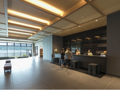 ロビーフロント