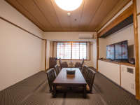 �t�@�~���[�X�C�[�g