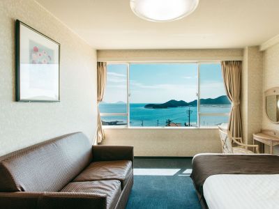 セミダブルルーム（バス付）（禁煙）