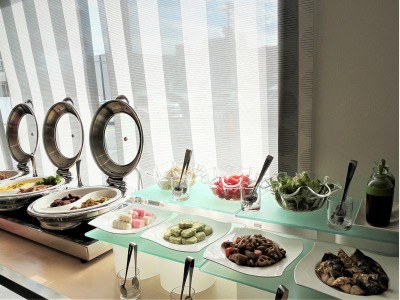 朝食バイキング