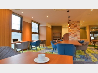 ＜宿泊者専用ラウンジ＞