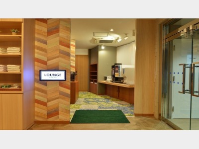 ＜宿泊者専用ラウンジ＞