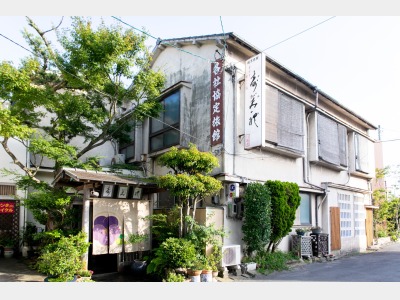 ���B���ف@������̊O��