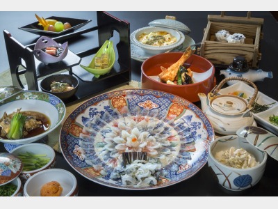 夏ふぐ会席　一例