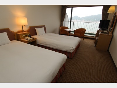 客室一例（ツイン海側）