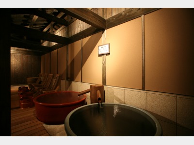 風呂イメージ（源泉の壷）