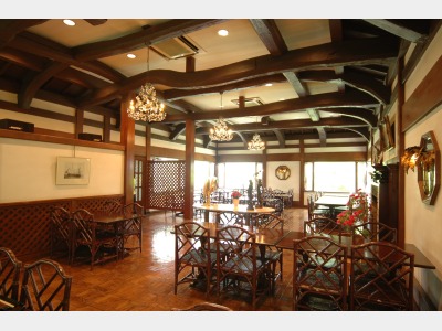 ダイニング「逍遙亭」