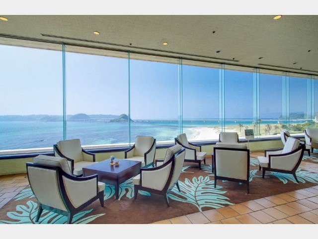 ホテル西長門リゾート ティーラウンジ